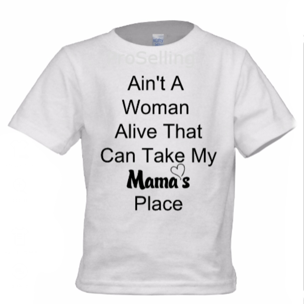 Custom T-shirt "Ain't A Woman Alive"